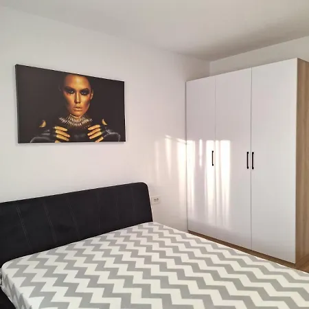 Maria *